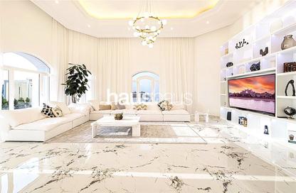 Villa - 4 Bedrooms - 5 Bathrooms for rent in Garden Homes Frond P - Garden Homes - Palm Jumeirah - Dubai