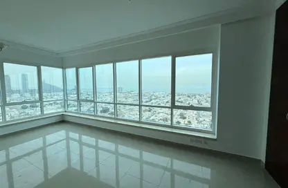 شقة - 3 غرف نوم - 5 حمامات للبيع في برج المهند - المجاز - الشارقة