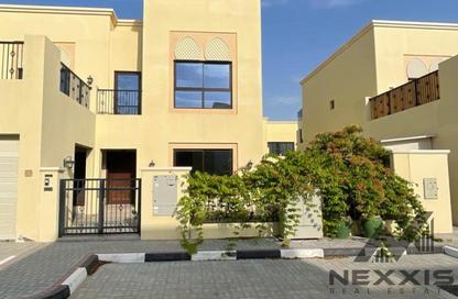 Villa - 4 - 5 for rent in Nad Al Sheba Villas - Nad Al Sheba 3 - Nad Al Sheba - Dubai Villa - 4 - 5 for rent in Nad Al Sheba Villas - Nad Al Sheba 3 - Nad Al Sheba - Dubai