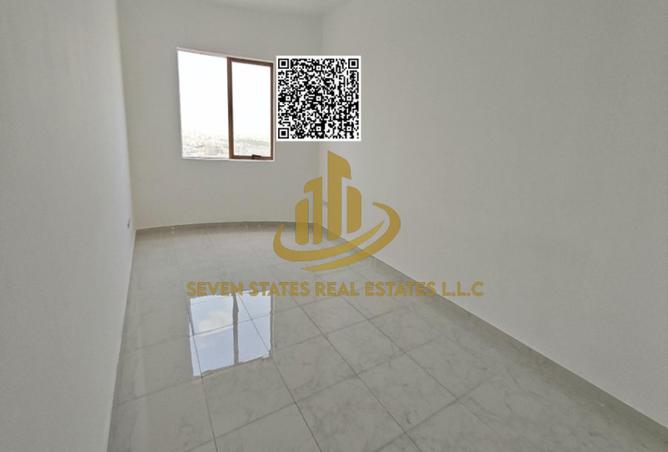 73861013 - Property Image 3