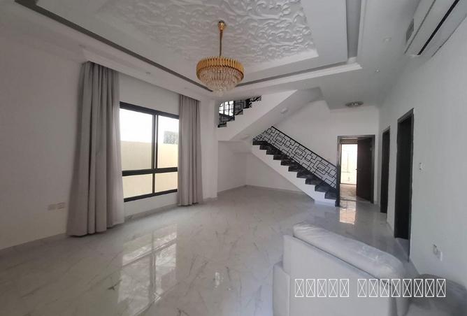 79004287 - Property Image 2