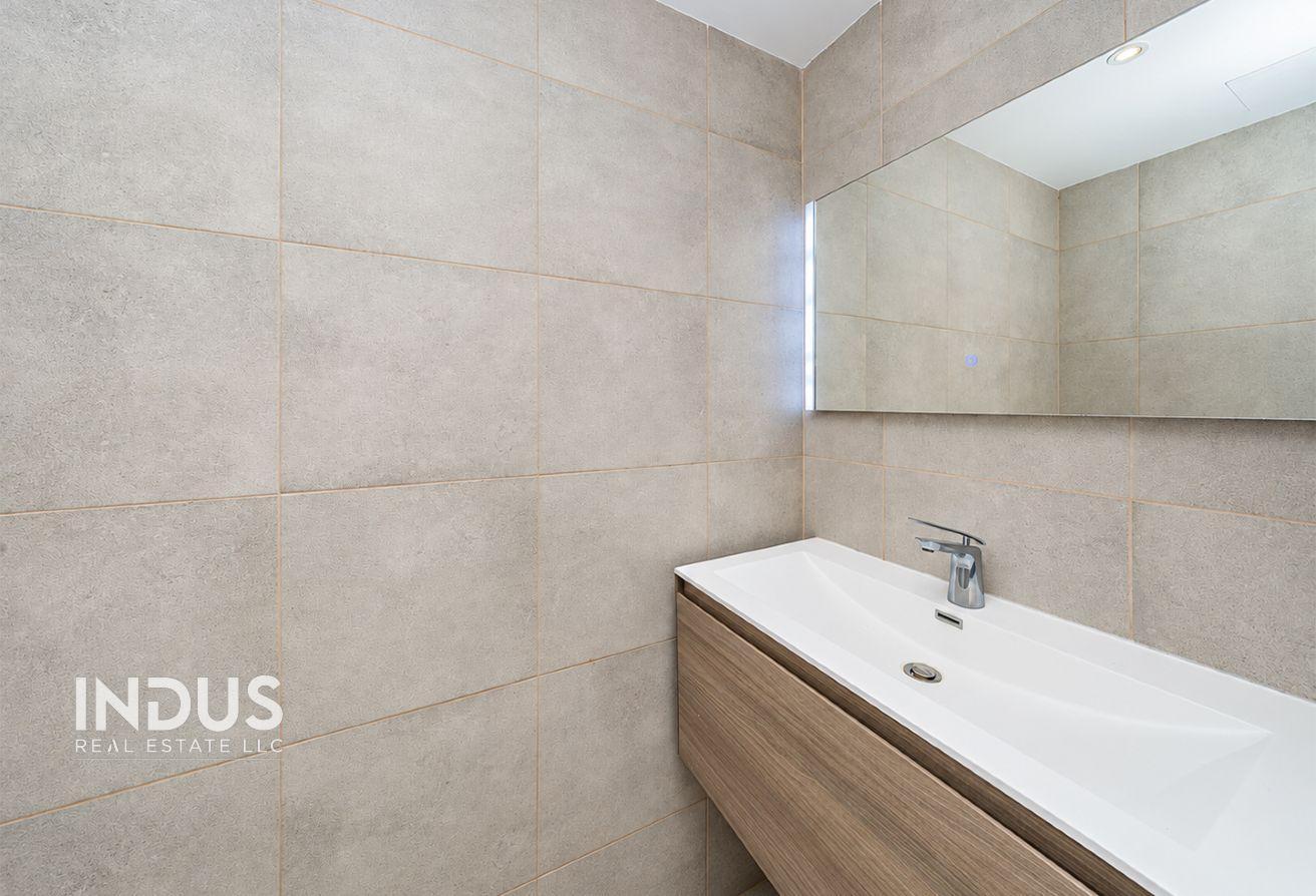 Upgraded 3-Bedroom B End Villa | Lake View | Forat photo 12