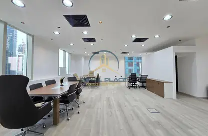 مكتب - غرفة نوم - 1 حمام للايجار في القمة - الخليج التجاري - دبي