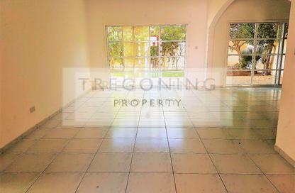 Villa - 4 Bedrooms - 4 Bathrooms for rent in Umm Suqeim 2 Villas - Umm Suqeim 2 - Umm Suqeim - Dubai