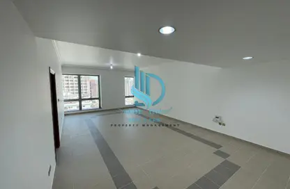 شقة - 2 غرف نوم - 2 حمامات للايجار في شارع حمدان - أبوظبي