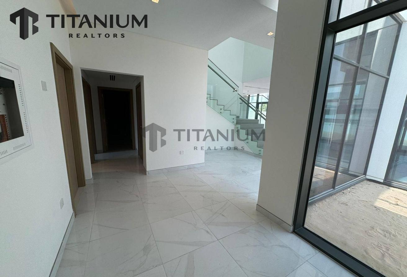 Ready to Move | Spacious 4BR Villa | Great Value photo 11