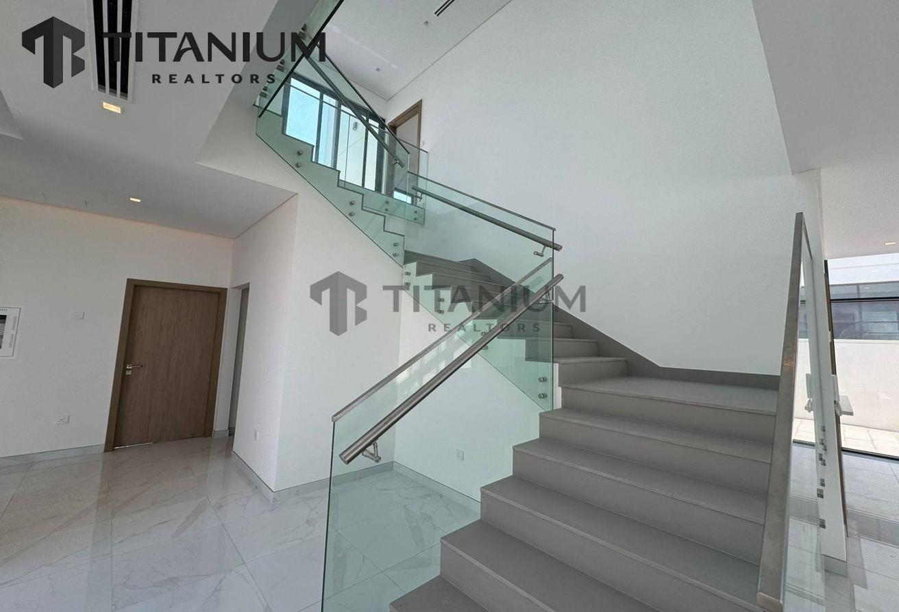 Ready to Move | Spacious 4BR Villa | Great Value photo 13