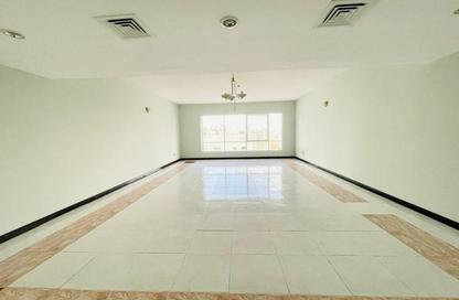 Apartment - 4 - 5 for rent in Fire Station Road - Muwaileh - Sharjah