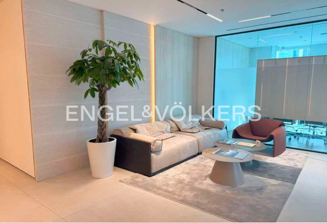 165597929 - Property Main Image