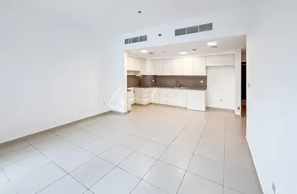 Apartment - 1 Bedroom - 2 Bathrooms for rent in Zahra Breeze Apartments 3A - Zahra Breeze Apartments 3 - Zahra Breeze Apartments - Town Square - Dubai