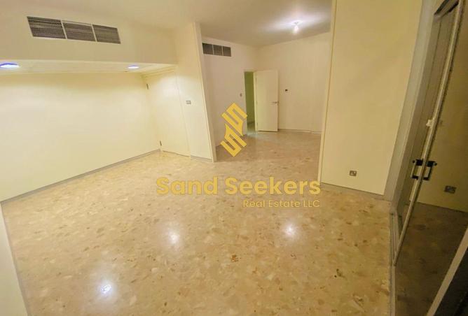 75022506 - Property Image 2