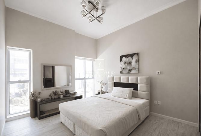 SPACIOUS 2-BEDROOM DUPLEX | RENOVATED INTERIORS