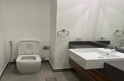 Apartment - 1 - 2 for rent in Bloom Towers B - Bloom Towers - District 10 - Jumeirah Village Circle - Dubai