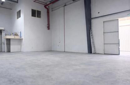 Warehouse - Studio - 1 Bathroom for rent in Umm Al Thuoob - Umm Al Quwain