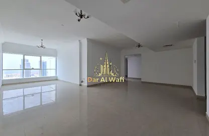 شقة - 3 غرف نوم - 3 حمامات للايجار في 1 زاخر تاور - أبراج زاخر - التعاون - الشارقة