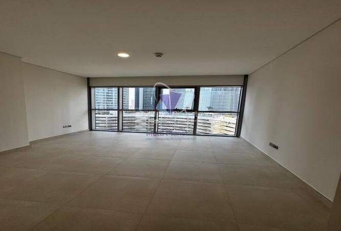 74233941 - صورة العقار 2