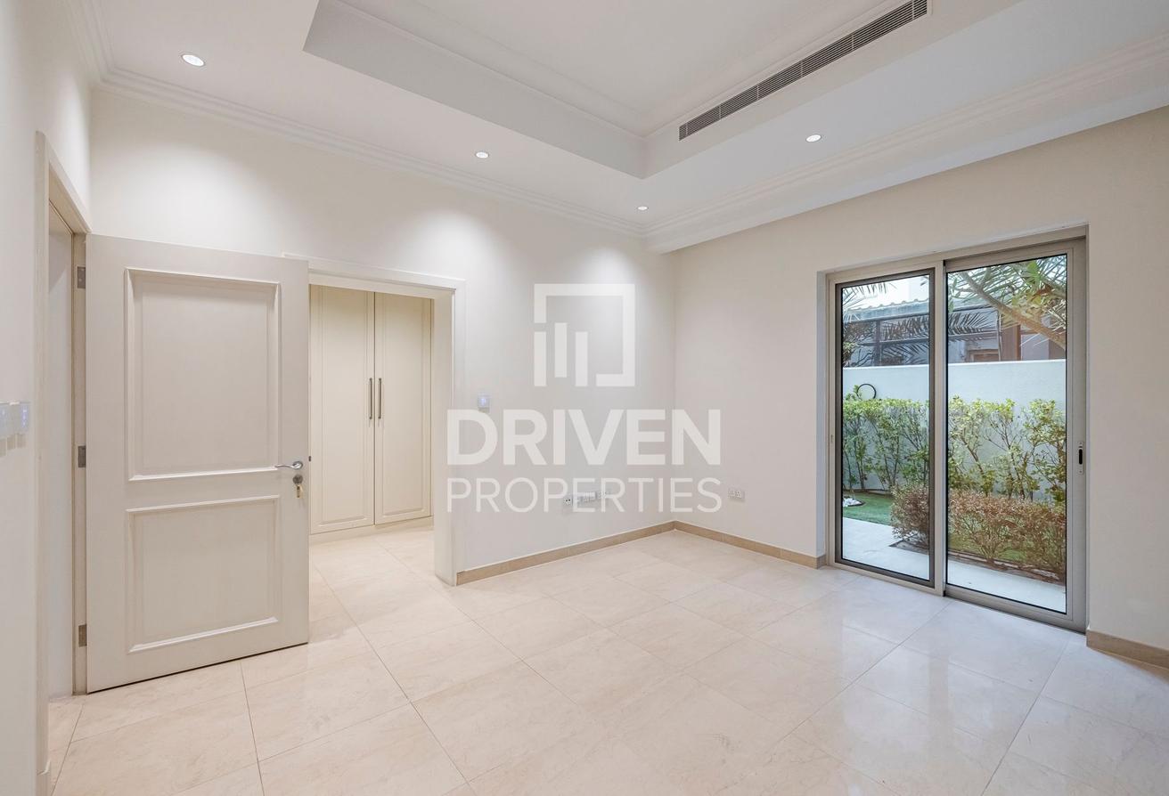 Meditteranean Villa | Ultra Luxurious | Park View photo 6