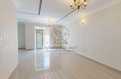 Apartment - 3 - 4 for rent in Al Qulaya'ah - Al Sharq - Sharjah Apartment - 3 - 4 for rent in Al Qulaya'ah - Al Sharq - Sharjah