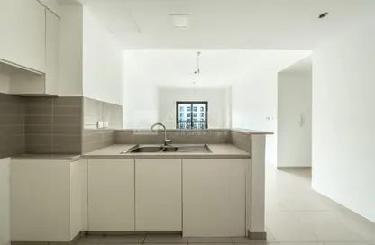 Apartment - 3 Bedrooms - 3 Bathrooms for sale in Zahra Apartments 2B - Zahra Apartments 2 - Zahra Apartments - Town Square - Dubai