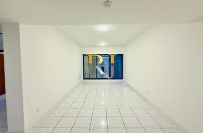 Apartment - 2 Bedrooms - 2 Bathrooms for rent in Mankhool Building - Mankhool - Bur Dubai - Dubai