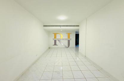 Apartment - 2 Bedrooms - 2 Bathrooms for rent in Mankhool Building - Mankhool - Bur Dubai - Dubai