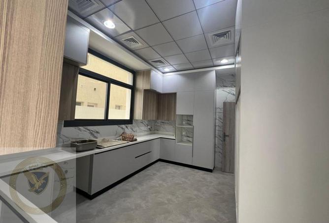 93145947 - Property Image 3