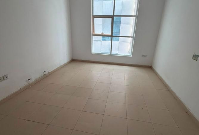 128361255 - Property Main Image