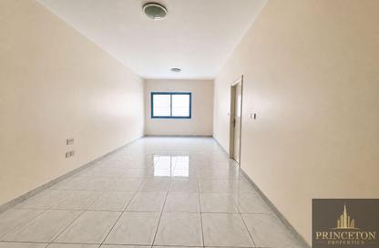 Apartment - 1 Bedroom - 2 Bathrooms for rent in Golden Sands 12 - Al Mankhool - Bur Dubai - Dubai