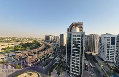 Apartment - 1 Bedroom - 2 Bathrooms for rent in Cricket Tower - Dubai Sports City - Dubai