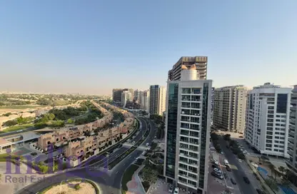 Apartment - 1 Bedroom - 2 Bathrooms for rent in Cricket Tower - Dubai Sports City - Dubai