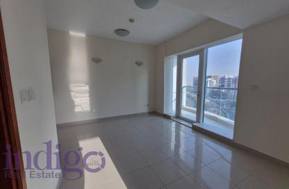 Apartment - 1 Bedroom - 2 Bathrooms for rent in Cricket Tower - Dubai Sports City - Dubai