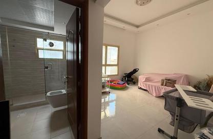 Villa - 5 Bedrooms - 7 Bathrooms for sale in Al Mowaihat 2 - Al Mowaihat - Ajman