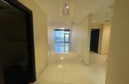 شقة - 3 غرف نوم - 4 حمامات للايجار في برج دوجا - شارع الشيخ زايد - دبي شقة - 3 غرف نوم - 4 حمامات للايجار في برج دوجا - شارع الشيخ زايد - دبي