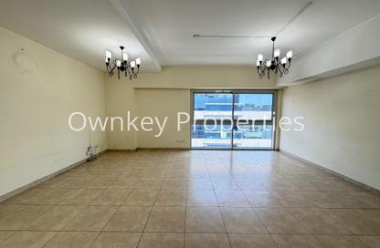 Apartment - 2 Bedrooms - 3 Bathrooms for rent in Blue Waves Residence - Al Mankhool - Bur Dubai - Dubai