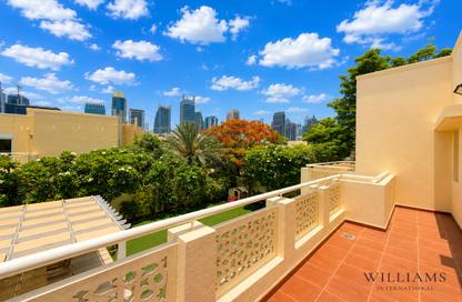 Villa - 5 Bedrooms - 6 Bathrooms for sale in Meadows 2 - Meadows - Dubai