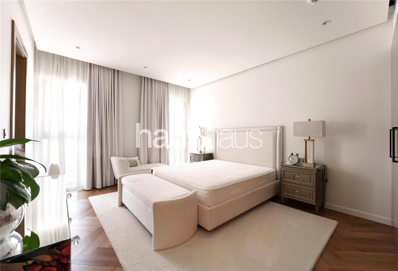 6 Bedroom | One of a Kind Villa | Prime location photo 7