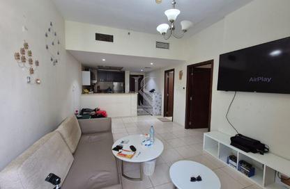Apartment - 1 Bedroom - 2 Bathrooms for sale in Royal Residence 1 - Royal Residence - Dubai Sports City - Dubai