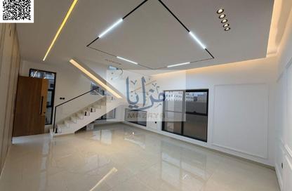 Villa - 4 - 6 for sale in Al Helio 1 - Al Helio - Ajman Villa - 4 - 6 for sale in Al Helio 1 - Al Helio - Ajman