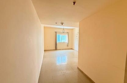 Apartment - 1 Bedroom - 2 Bathrooms for rent in Al Khan Corniche - Al Khan - Sharjah