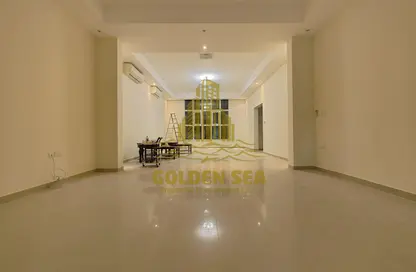 Villa - 5 Bedrooms - 7 Bathrooms for rent in Al Mushrif Villas - Al Mushrif - Abu Dhabi Villa - 5 Bedrooms - 7 Bathrooms for rent in Al Mushrif Villas - Al Mushrif - Abu Dhabi