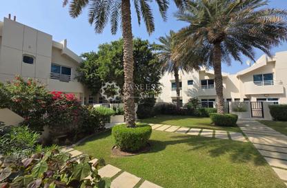 Villa - 4 - 5 for rent in Al Garhoud - Dubai Villa - 4 - 5 for rent in Al Garhoud - Dubai