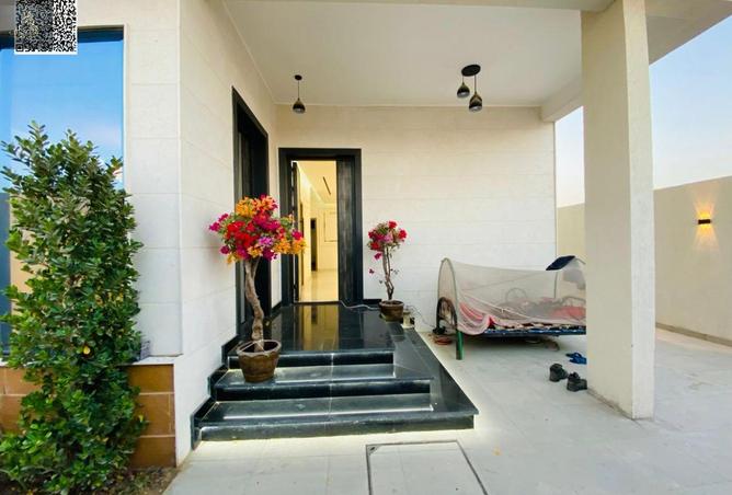 125185612 - Property Image 3