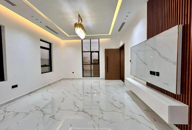 83211418 - Property Image 2