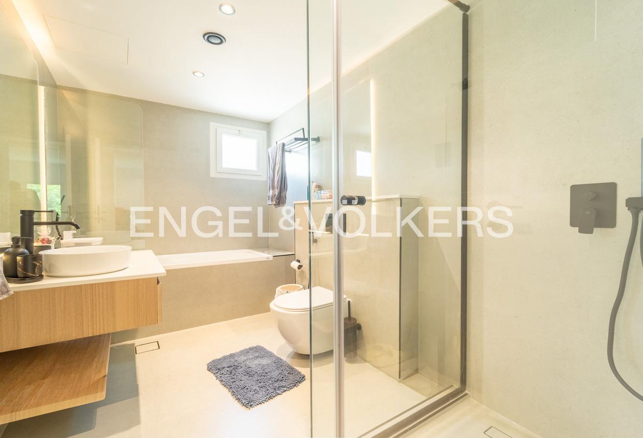 Available August | Fully Upgraded | Private Pool photo 14