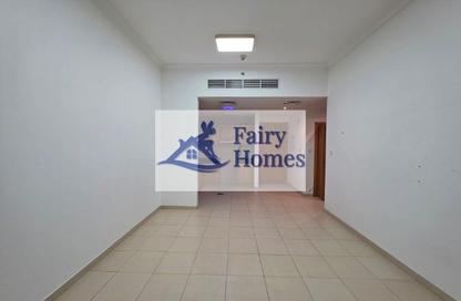 Apartment - 1 - 1 for rent in Mayfair Residency - Business Bay - Dubai