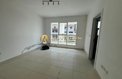 Apartment - 2 Bedrooms - 3 Bathrooms for rent in Oxford Building - District 14 - Jumeirah Village Circle - Dubai
