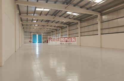 Warehouse - Studio for rent in Saih Shuaib 3 - Dubai Industrial City - Dubai