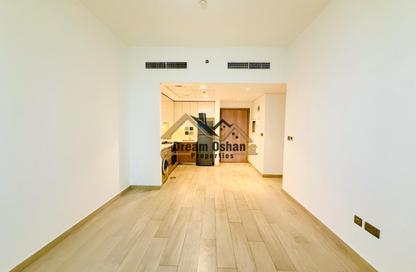 Apartment - 2 Bedrooms - 2 Bathrooms for rent in Azizi Riviera 40 - Azizi Riviera - Meydan One - Meydan - Dubai