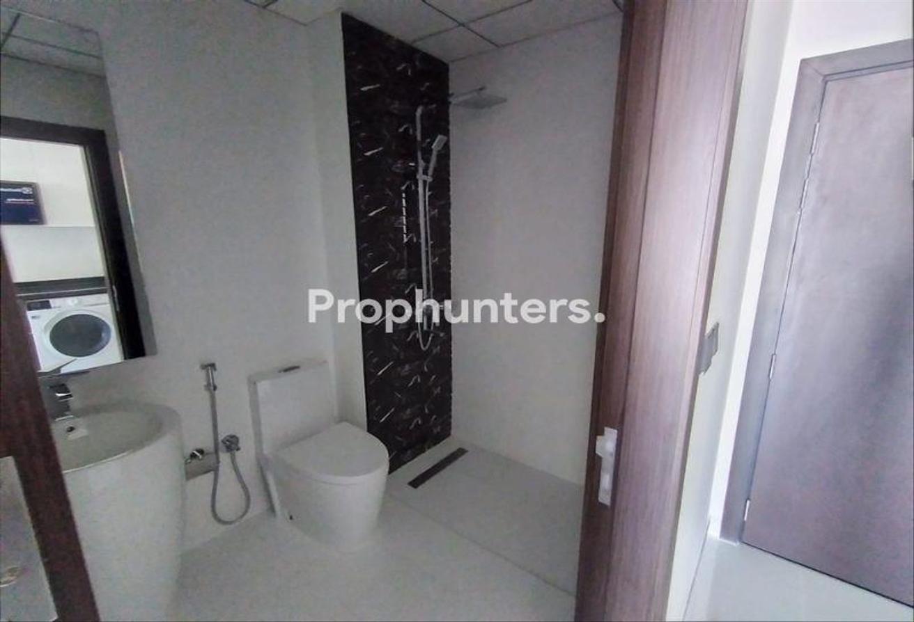 Vacant Soon | Pool View | Prime location photo 6