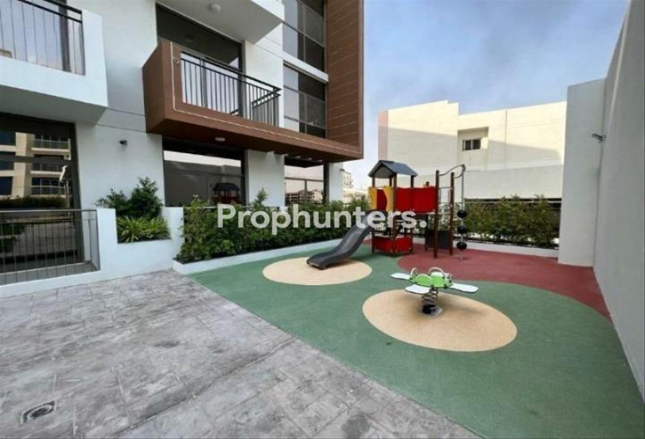 Vacant Soon | Pool View | Prime location photo 14